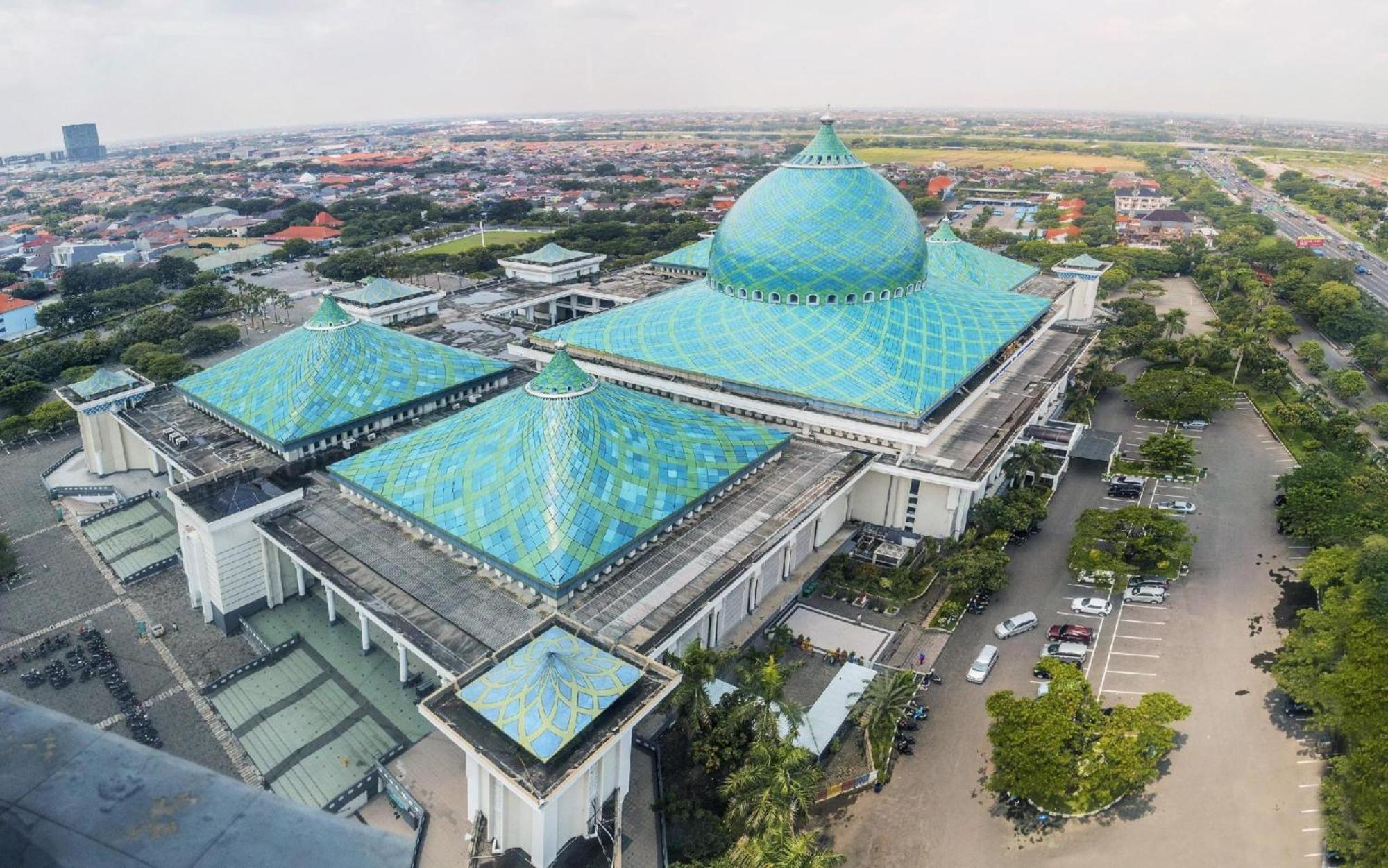 Hotel O Surabaya City Center Near Wonokromo Station Экстерьер фото